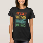Eat Sleep Snorkel Repeat Scuba Diver Diving Snorke Tシャツ (正面)