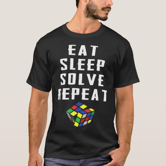 Eat Sleep Solve Repeat Speed Cubing Puzzle Cube Tシャツ (正面)