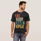 Eat Sleep Trade Repeat Trading Trader Stock Marke Tシャツ (正面フル)