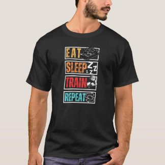Eat Sleep Train Repeat  Tシャツ