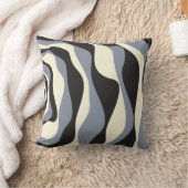 Ebb and Flow 4 in Black, Gray, and Cream クッション (ブランケット)