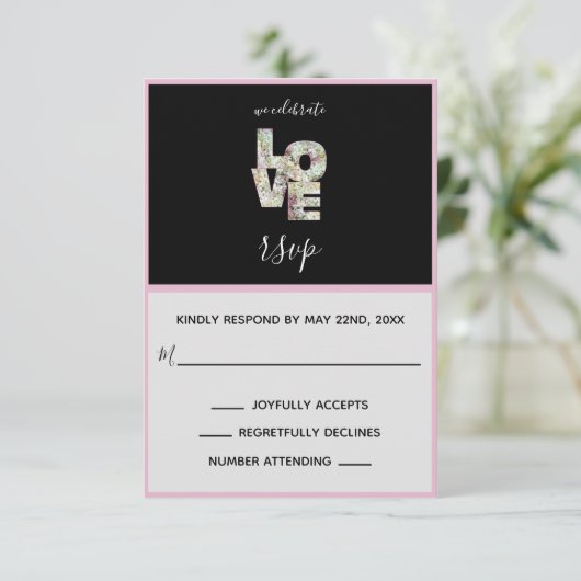 Ebony Vanilla Strawberry Hydrangeas RSVPカード (スタンド正面)