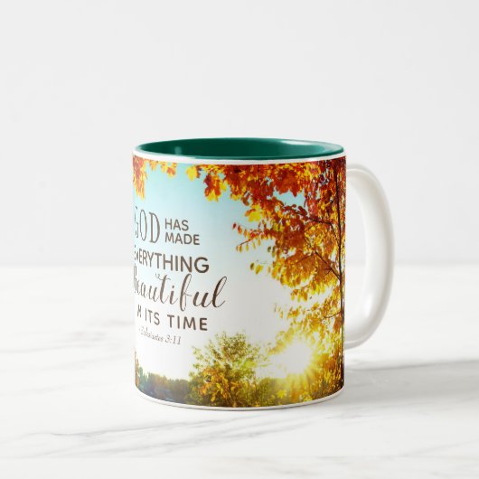 Ecclesiastes 3:11彼は全てを美しくした ツートーンマグカップ (正面右)