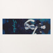 Echoes of Silence: A Violin’s Song of Healing ヨガマット (裏面(横))