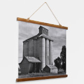 Echoes of the Harvest 吊り下げ型タペストリー (傾斜あり)