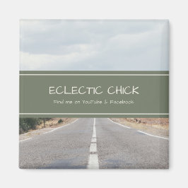 Eclectic ChickがYouTubeとFacebookで私を見つける マグネット