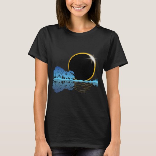Eclipseギタ太陽のー自然ムーンレトロスタイルギタ Tシャツ (正面)