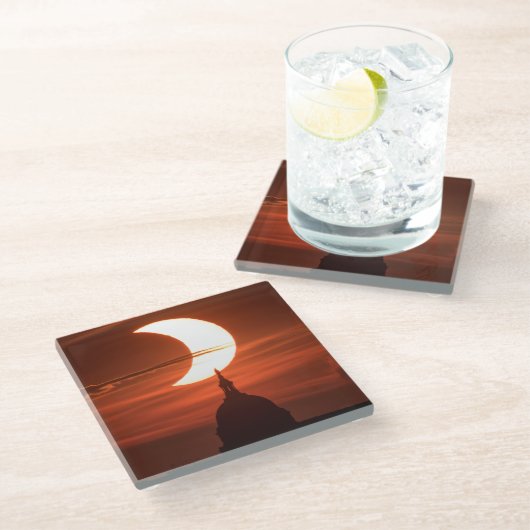 Eclipse 太陽の 2021 ガラスコースター (アングル)