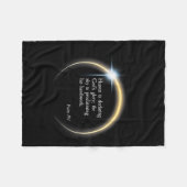 Eclipse 太陽の 2024 - Psalm 191 フリースブランケット (正面(横))