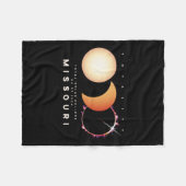Eclipse 2024 Missouri Total Eclipse Astronomy Grap フリースブランケット (正面(横))