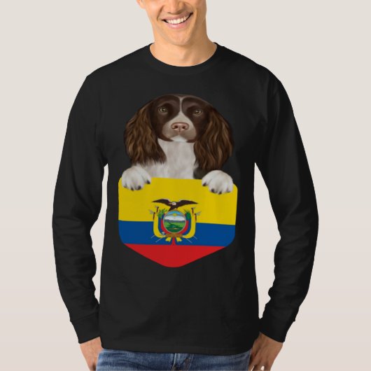 Ecuador Flag English Springer Spaniel Dog In Pocke Tシャツ (正面)