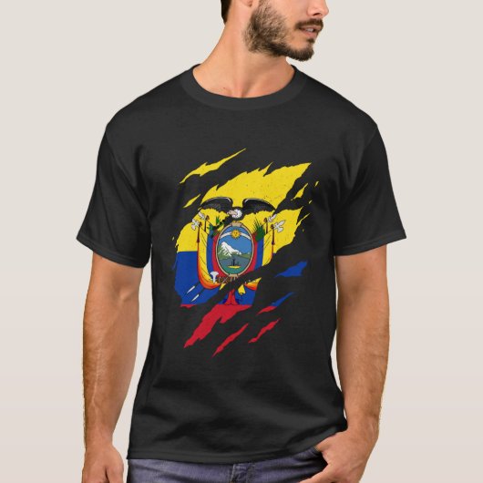Ecuador Ripped Flag for Ecuadorian Pride Distresse Tシャツ (正面)
