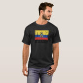 Ecuador Soccer Field Country Flag Ecuadorian Pride Tシャツ (正面フル)