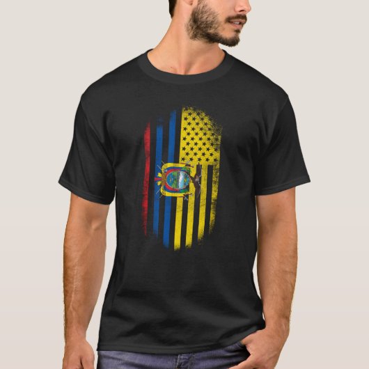 Ecuadorianの米国旗   エクアドルおよび米国のデザイン tシャツ (正面)