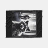 Ed Raccoon Selfie With Sasquatch Bigfoot Funny Rac フリースブランケット (正面(横))