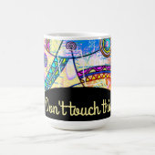 EDDArtが描いた手 – ドリームスケール1 モーフィングマグカップ (中央)