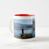 Edersee Staumauer von der Wasserseite ツートーンマグカップ (正面左)