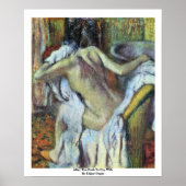 Edgar Degasによって妻を乾燥させる風呂の後 ポスター (正面)