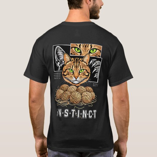 Edgy Instinct Cat Lover, Wired Different Cool cat Tシャツ (裏面)