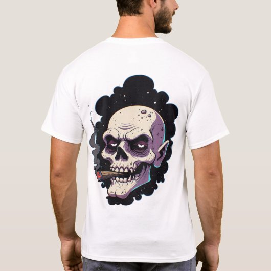 Edgy Vampire Skull Tシャツ (裏面)