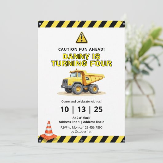 Editable Dump Truck Construction Party Invites 招待状 (スタンド正面)