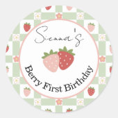 Editable Strawberry Gingham 1st Birthday Favor ラウンドシール (正面)