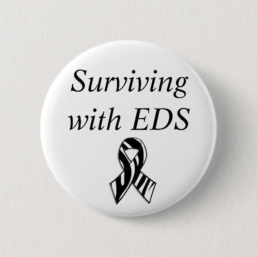 EDSエー生き延びラーズ – ダロス症候群リボンとの 缶バッジ (正面)
