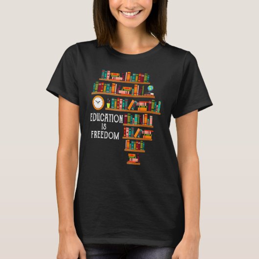 Education Is Freedom Book Reader Black History Mon Tシャツ (正面)