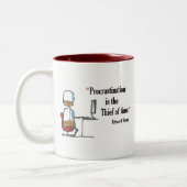 Edward Young著検査のやる気を起こさせるな引用文- ツートーンマグカップ (左)