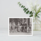 Edwardianの競輪選手のグループ、早い1900年代(b/w pH ポストカード (スタンド正面)