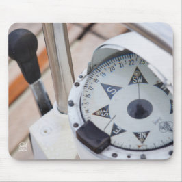 Een kompas om koers uit te zetten voor avontuur. マウスパッド