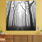 Eerie Foggy Forest Path Art キャンバスプリント (インサイチュ (リビング))
