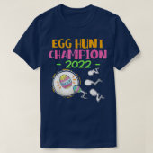 Egg hunt champion 2022 Easter Pregnancy Announceme Tシャツ (デザイン正面)
