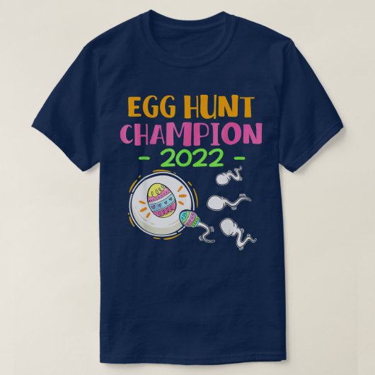Egg hunt champion 2022 Easter Pregnancy Announceme Tシャツ (デザイン正面)
