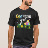 Egg Hunt Is On Tractor Easter Bunny Boys Kids Tod Tシャツ (正面)