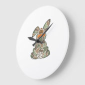 Egg Hunter Camo Easter Toddler Easter Day Camo Eas ラージ壁時計 (傾斜)