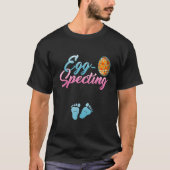 Egg Specting Easter Pregnancy Announcement Reveal  Tシャツ (正面)