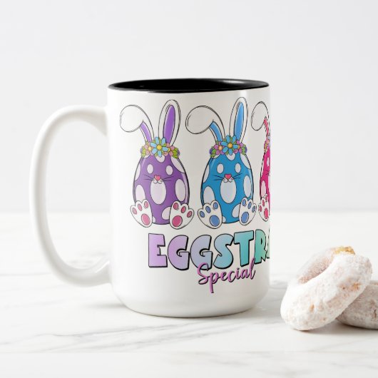 Eggstra Special Easter Bunny Eggs Colorful Kids Gr ツートーンマグカップ (ドーナツ)