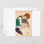 Egon Schiele – 脚を上げて座る女描性 ポストカード (正面/裏面)