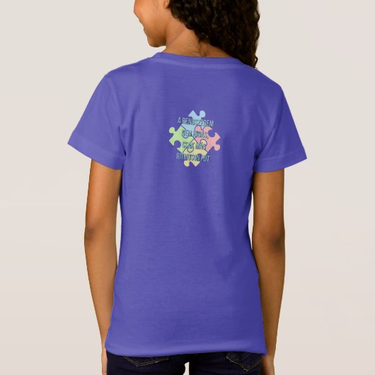 Egyedinek születtem – kedves zsiráfos design tシャツ (裏面)