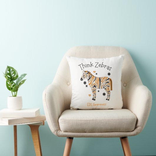 Ehlers Danlos Syndrome Cozy Zebra Throw Pillow クッション (椅子)