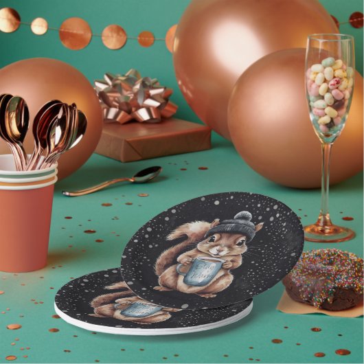 Eichhörnchen mit Tasse und Schnee „Stay Warm“ ペーパープレート (複数)