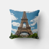 Eiffel Tower View from Champ de Mars Public Park クッション (正面)