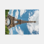 Eiffel Tower View from Champ de Mars Public Park フリースブランケット (正面(横))