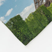 Eiffel Tower View from Champ de Mars Public Park フリースブランケット (角)