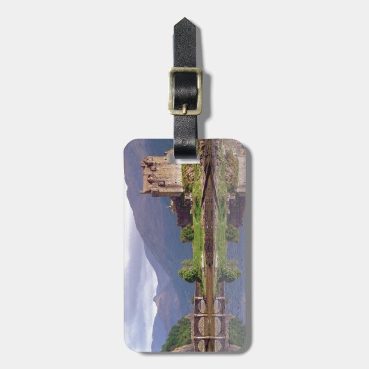 Eilean Donanの城の反射 ラゲッジタグ (正面縦)