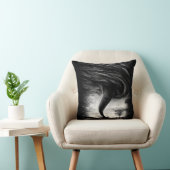 ein Tornado auf einer Straße in realistischem Stil クッション (椅子)