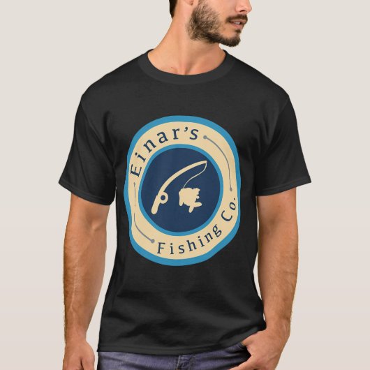 Einar's Fishing Co. バッジ - Palia Tシャツ (正面)