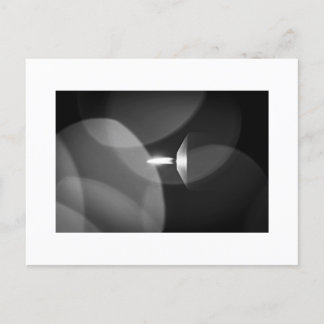 Eine brennende Kerze ポストカード