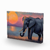 Einsamer Elefant am majestätischen Sonnenuntergang フォトブロック (右)